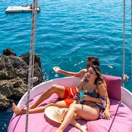 La Boutique & (adults Only) Hotel