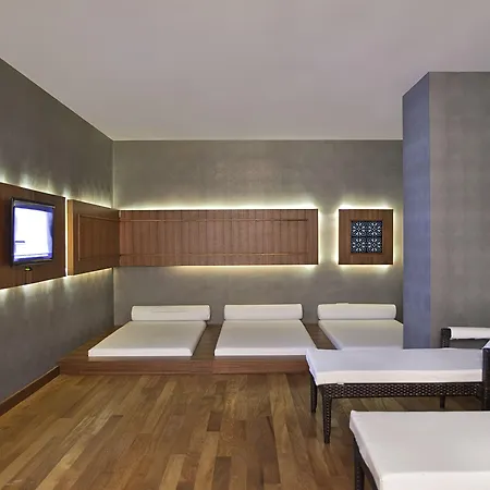 Massimo - Adults Only 'ex La Boutique Hotels' מלון
