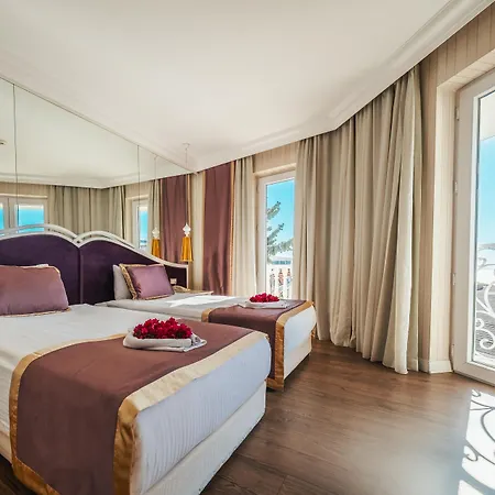 Massimo - Adults Only 'ex La Boutique Hotels' מלון